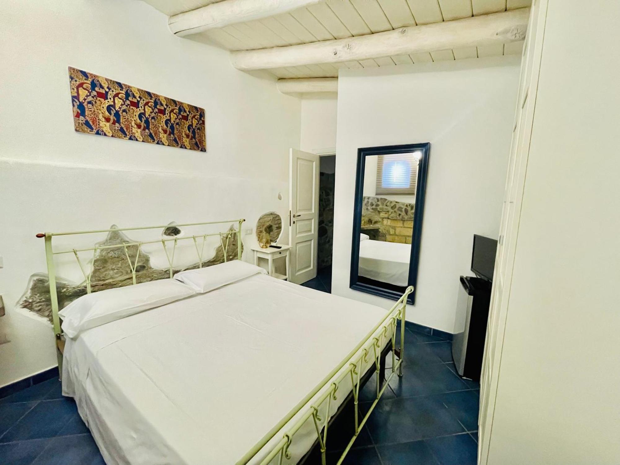 Bed and Breakfast Borgo Camicia In Barcellona Pozzo di Gotto Exterior foto