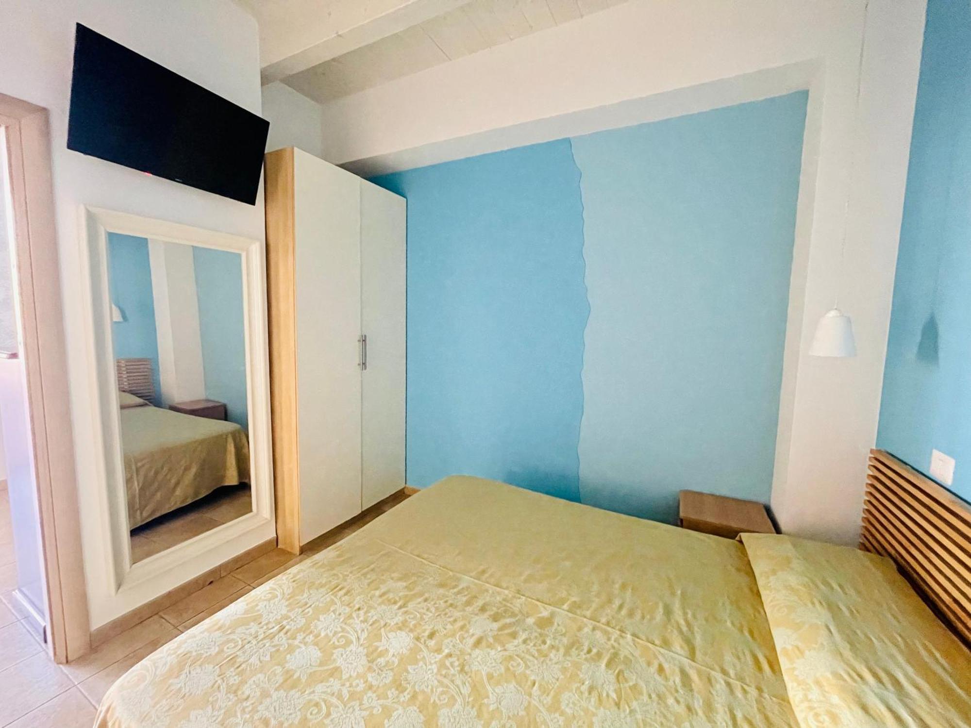Bed and Breakfast Borgo Camicia In Barcellona Pozzo di Gotto Habitación foto
