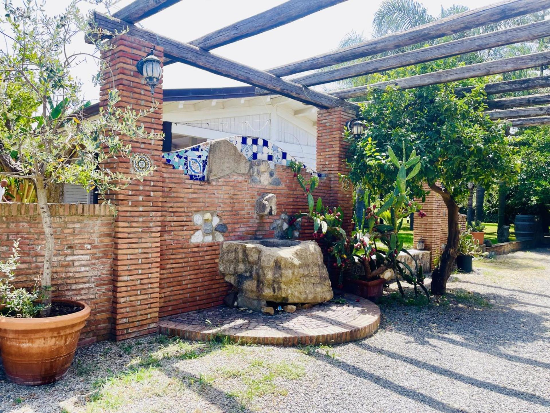 Bed and Breakfast Borgo Camicia In Barcellona Pozzo di Gotto Exterior foto