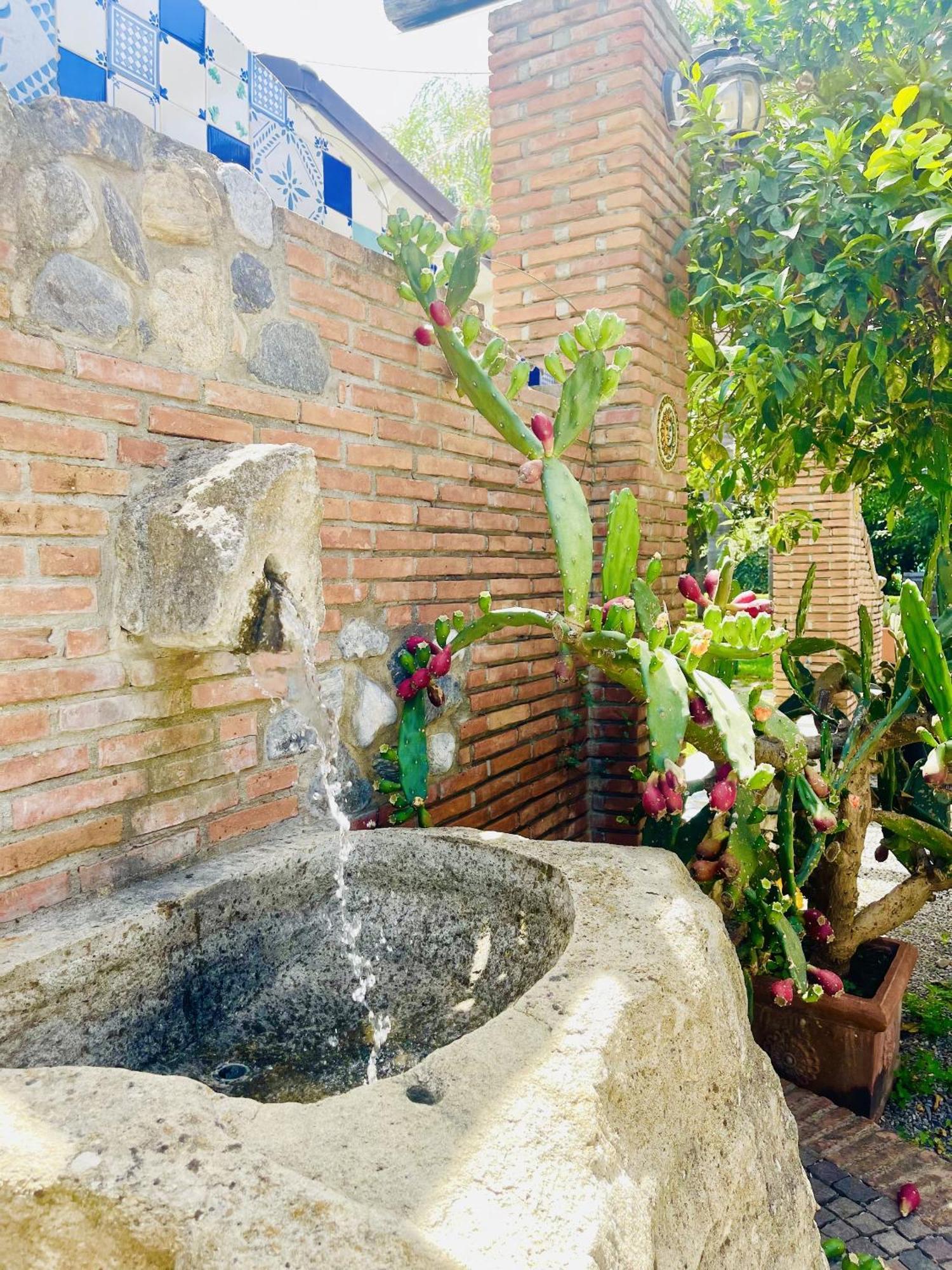 Bed and Breakfast Borgo Camicia In Barcellona Pozzo di Gotto Exterior foto