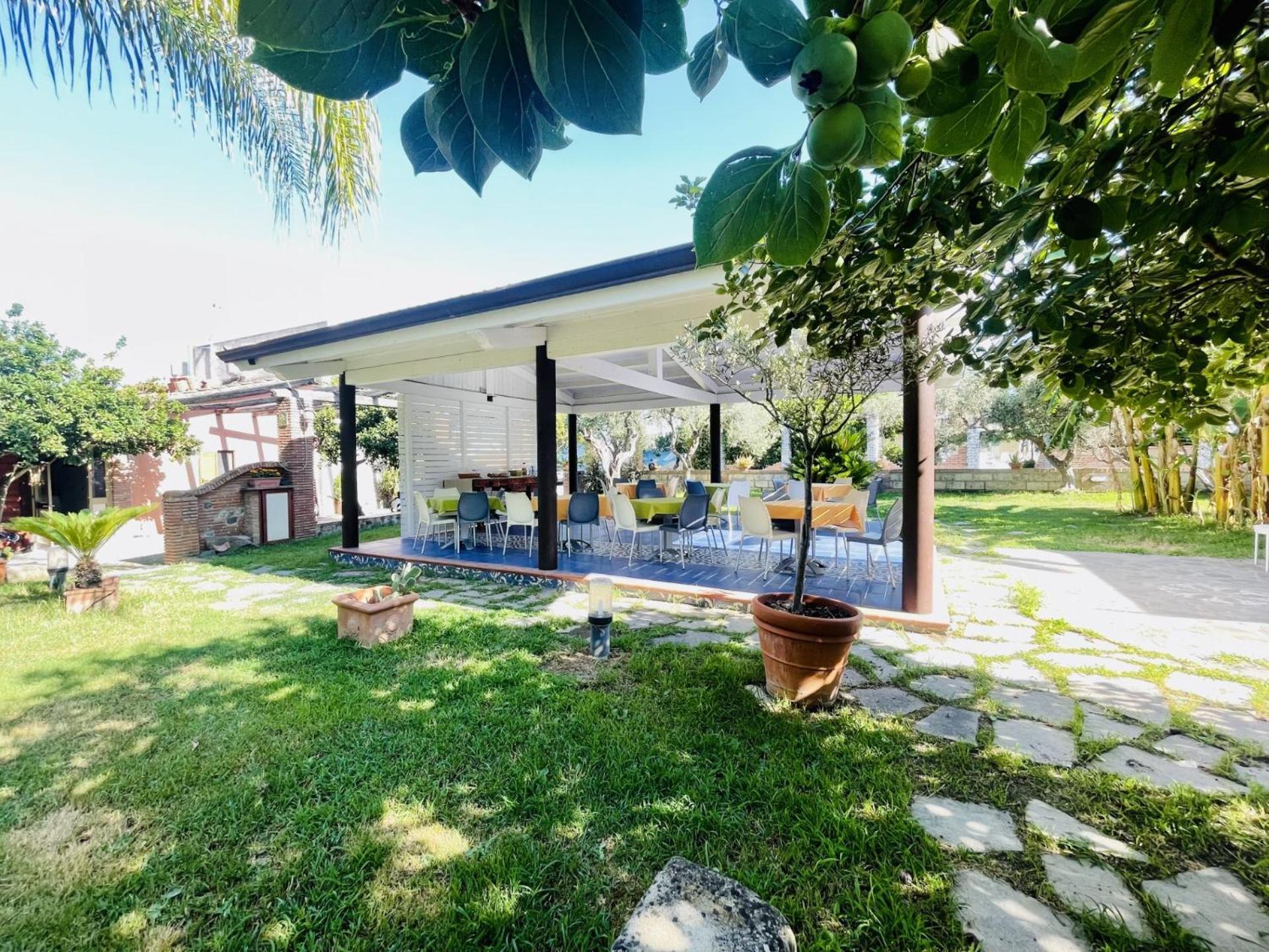Bed and Breakfast Borgo Camicia In Barcellona Pozzo di Gotto Exterior foto
